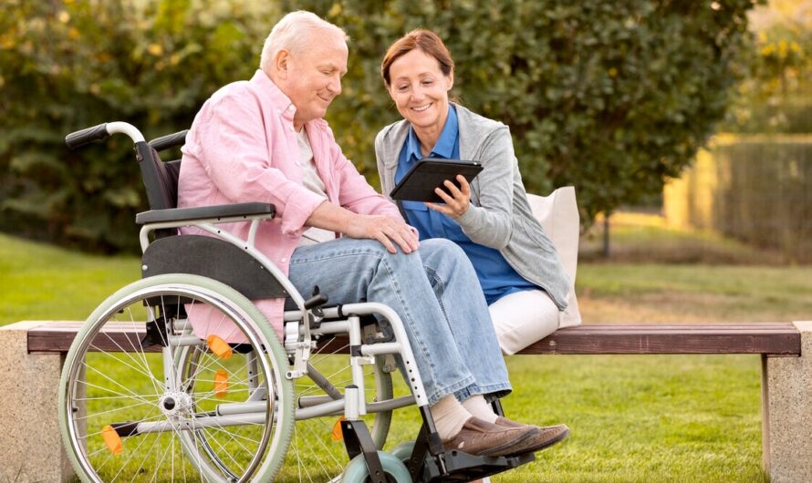 УХОД ЗА ИНВАЛИДАМИ И ЛИЦАМИ СТАРШЕ 80 ЛЕТ В 2025 ГОДУ